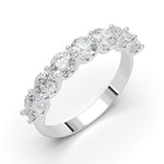 a white gold ring with five stones, טען תמונה לתצוגת הגלריה
