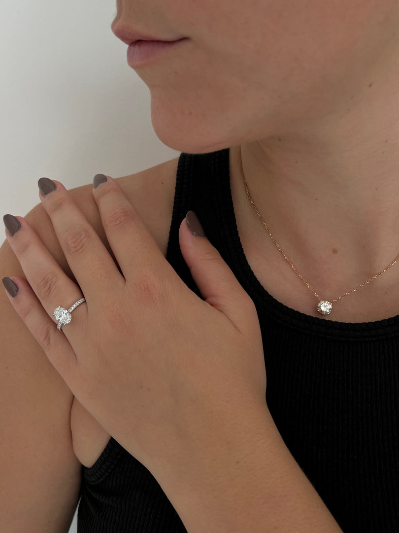 Three Stone Round Tapers