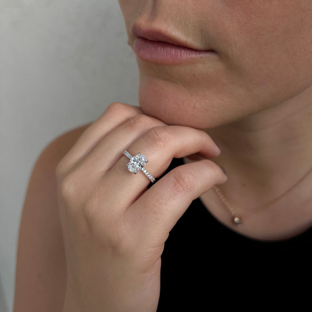 Three Stone Round Tapers