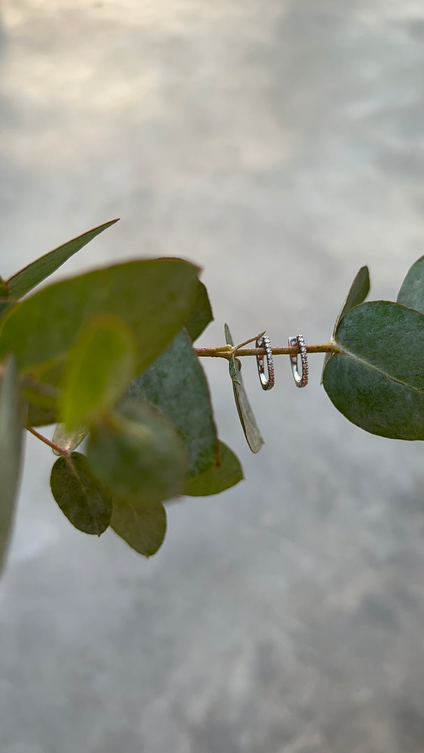 עגילי יהלומים עדינים – יהלומים טבעיים