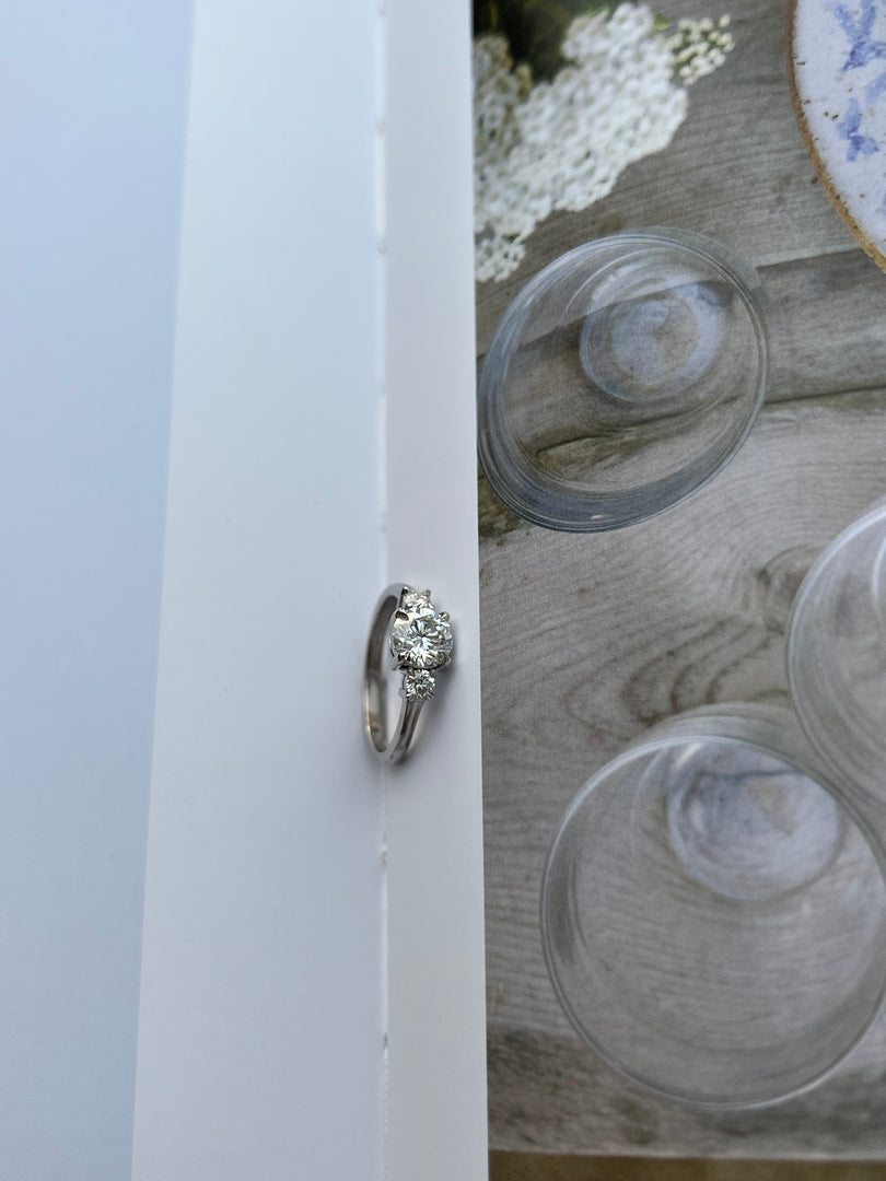 Three Stones Rounds (Natural)