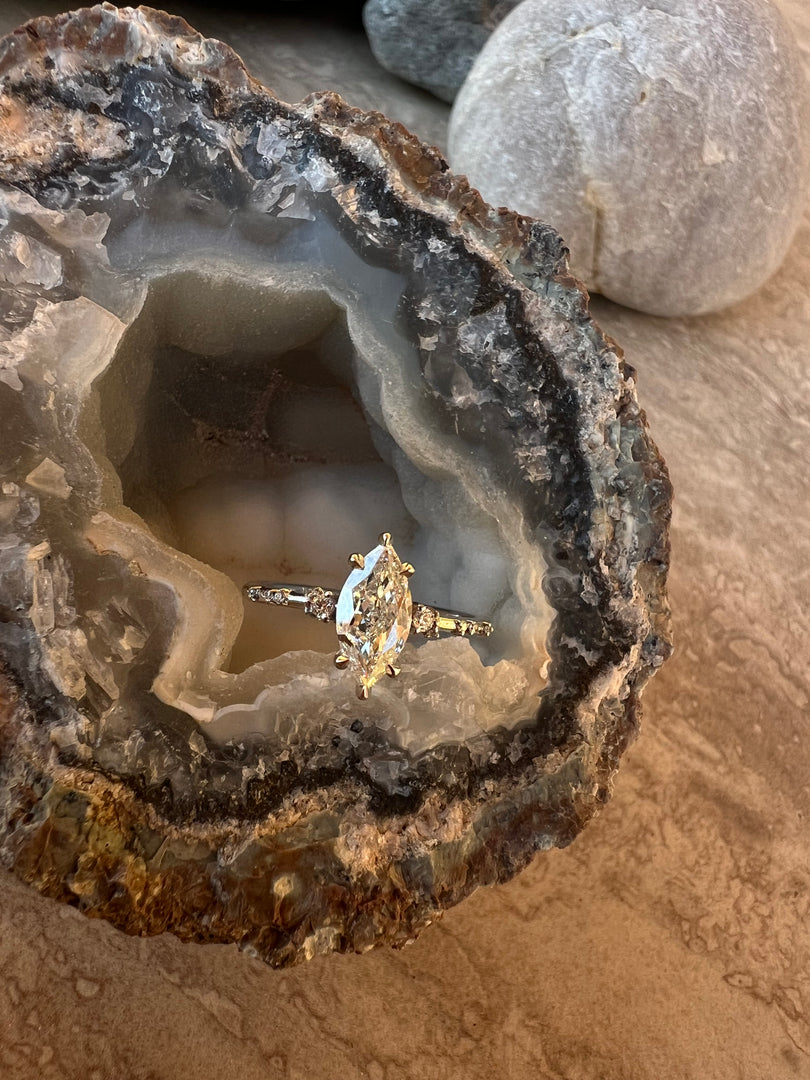 Three Stone Round Tapers