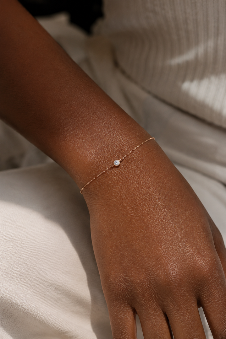 Bezel Bracelet Round natural diamond bracelet in gold