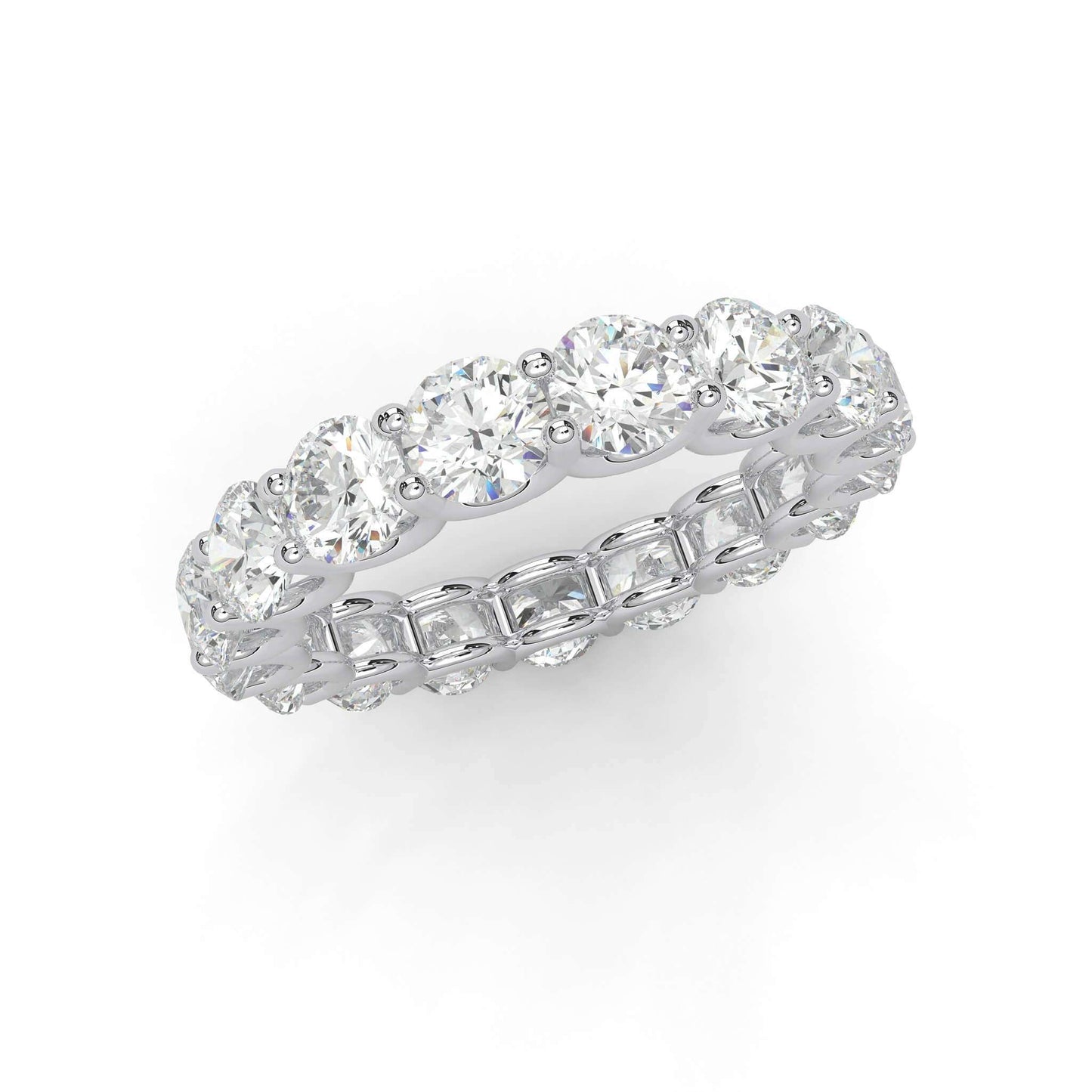 Eternity ring round diamonds (L-G)